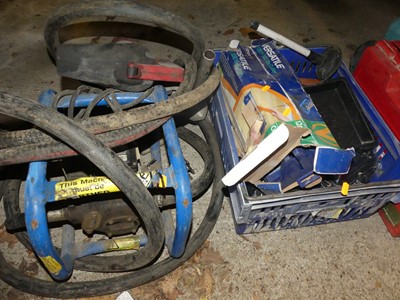 Lot 317 - A quantity of mixed building tools, to include...