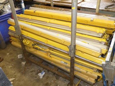 Lot 351 - A large quantity of mixed 110v Blakley...