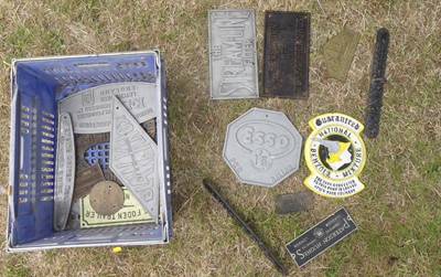 Lot 659 - Assorted cast iron and brass notice signs