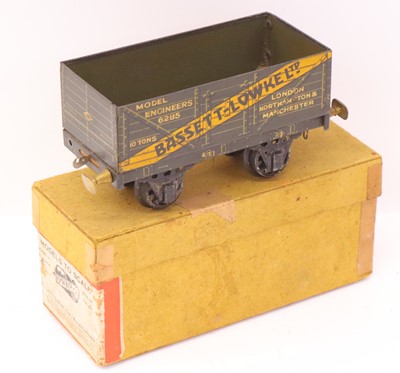 Lot 222 - A Bassett Lowke 0 gauge coarse scale...