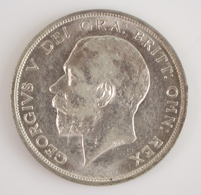 Lot 40 - Great Britian, 1915 half crown, obv: uncrowned...