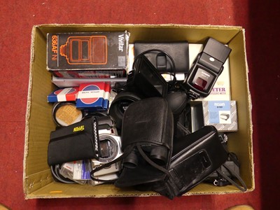 Lot 161 - A collection of cameras and accessories, to...