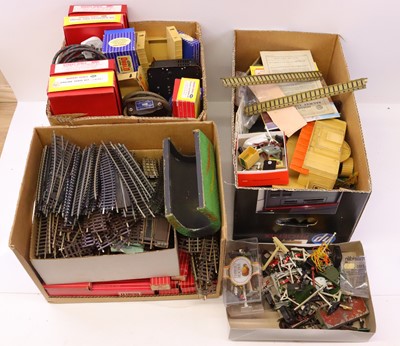 Lot 130 - Three boxes containing various Hornby Dublo 2...