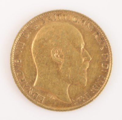 Lot 222 - Great Britain, 1908 gold half sovereign, obv:...