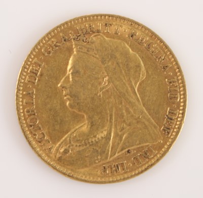 Lot 237 - Great Britain, 1895 gold half sovereign, obv:...