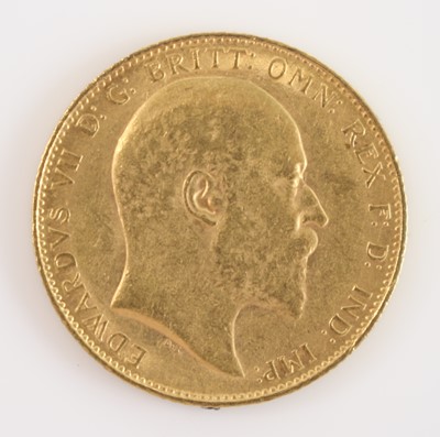Lot 248 - Great Britain, 1907 gold full sovereign, obv:...