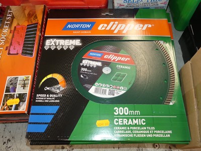 Lot 442 - Ten Norton Clipper 300mm ceramic tile cutting...