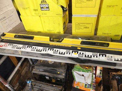 Lot 467 - A worktop router jig battery, spirit level,...