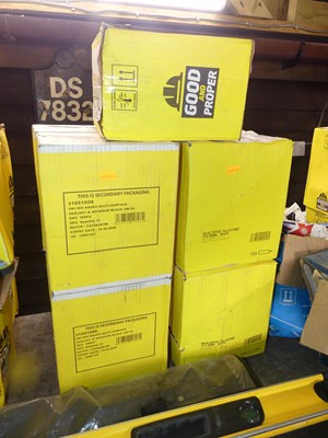 Lot 471 - Nine boxes of 300ml builders silicon