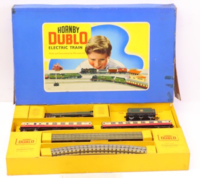 Lot 588 - A Hornby Dublo 3-rail, EDG7 tank goods set,...