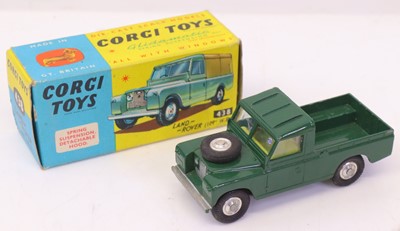 Lot 32 - Corgi Toys No. 438 Land Rover 109WB,...