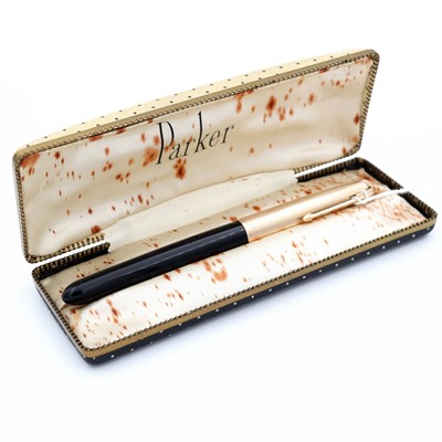 Lot 192 - A Parker 51 aeromatic fill fountain pen, the...