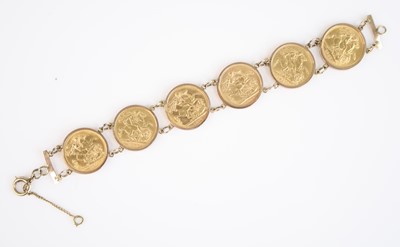 Lot 262 - A collection of six gold full sovereigns,...