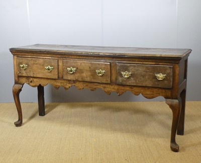 Lot 662 - An 18th-century provincial oak and elm...
