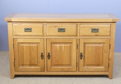 Lot 659 - A contemporary blonde oak furniture, to...