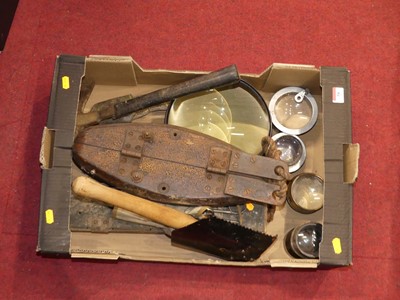 Lot 58 - A collection of assorted military hand tools...