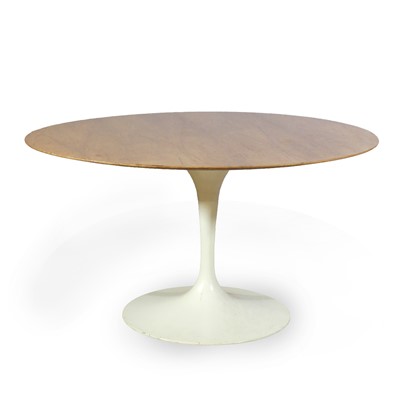 Lot 497 - After Eero Saarinen - a 1960s 'Tulip' centre...