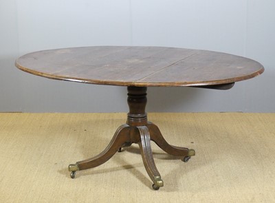 Lot 705 - An oak pedestal dropleaf supper table, 158 x...