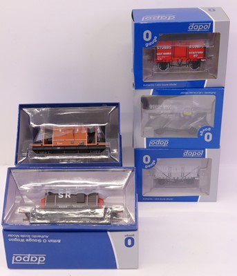 Lot 336 - Five Dapol 0 gauge finescale wagons to include...