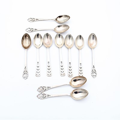 Lot 216 - A set of six George VI silver teaspoons, the...