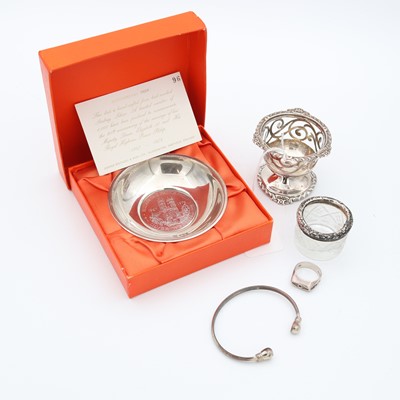 Lot 257 - A boxed limited edition Elizabeth II & Prince...