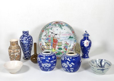 Lot 33 - A collection of oriental ceramics, to include...