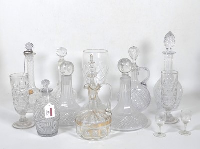 Lot 35 - A collection of glass, to include an oversized...