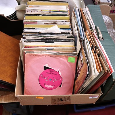 Lot 109 - A collection of vinyl 7" singles, to include...