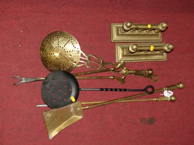 Lot 134 - A collection of fireside wares to include a...