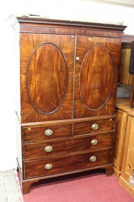 Lot 612 - A Regency mahogany linen press, h.198cm, w.126cm