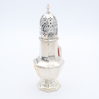 Lot 264 - A George V silver pedestal sugar sifter, of...