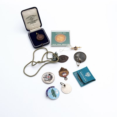 Lot 189 - A collection of miscellaneous items, to...