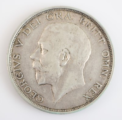 Lot 77 - Great Britain, 1911 half crown, obv: uncrowned...