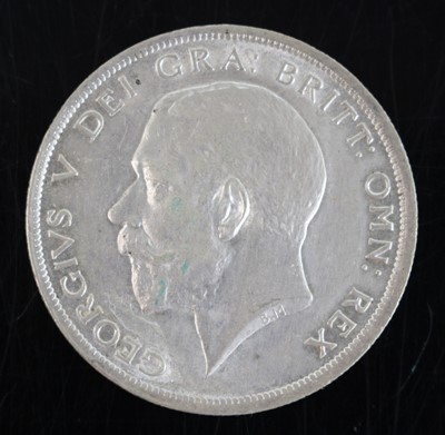 Lot 82 - Great Britain, 1916 half crown, obv: uncrowned...