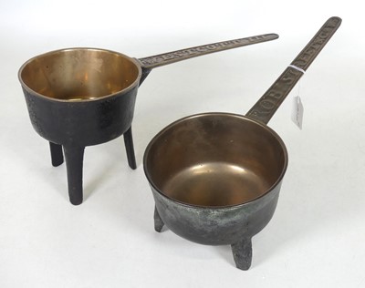 Lot 16 - An 18th century cast bronze skillet, by Robert...