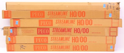 Lot 206 - Six boxes of 00-gauge mixed track: 12 yards...
