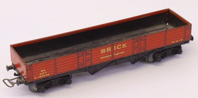 Lot 491 - Pre-war Hornby-Dublo NE brick wagon. Body is...