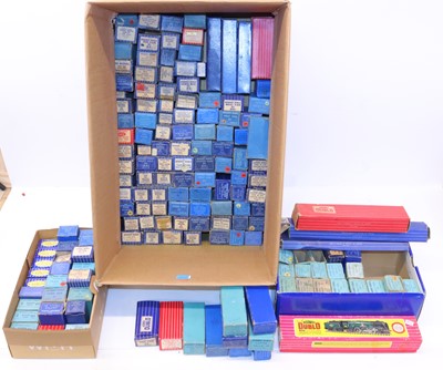 Lot 609 - Empty Hornby-Dublo boxes, many duplicates,...