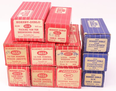 Lot 620 - Seven Hornby-Dublo less common wagons: 4660...