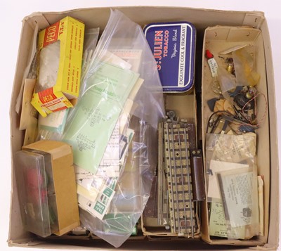 Lot 209 - Large box containing Dublo spares: many small...