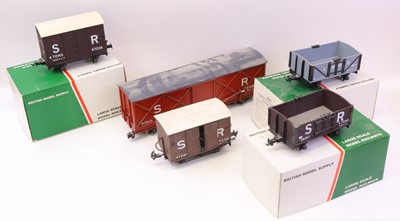 Lot 14 - Five goods wagons 16.5mm gauge garden railway:...