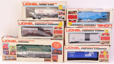 Lot 151 - Lionel O-27 Gauge group of 6 boxed rolling...