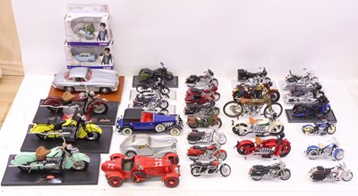 Lot 431 - 2 trays containing loose modern issue diecast...