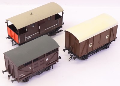 Lot 375 - Three ‘Southern’ goods wagons, kit built, all...