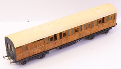 Lot 370 - Ian Kirk 0 gauge finescale plastic kit built...