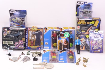 Lot 246 - 2 trays containing space-related figures,...