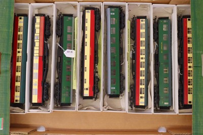 Lot 180 - One tray of overlaid 00 gauge southern region...