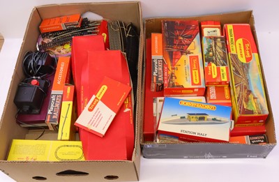 Lot 114 - 2 boxes containing OO gauge Accessories mostly...