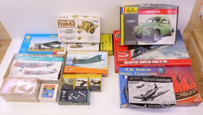 Lot 378 - Mixed collection of plastic kits for aircraft,...