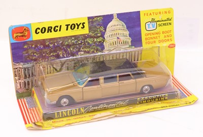 Lot 857 - Corgi Toys No. 262 Lincoln Continental...